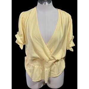 1.STATE Cross Front Women's V-Neck‎ Short Sleeve Yellow Top Size Large NWT